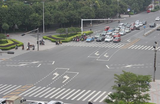 長沙租車提醒新交規(guī)實施后如何規(guī)范轉彎，避免被扣分